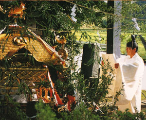 櫨谷神社では現在も、季節おりおりの祭礼が行われています。